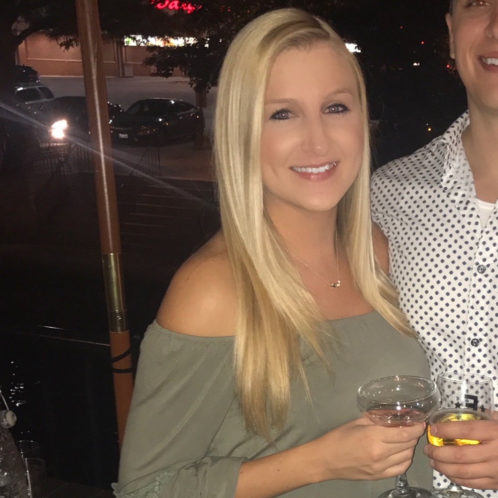 Meet your Posher, Nicole